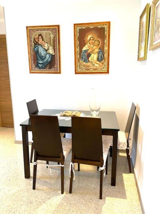 Shared Apartment! Piso Compartido! Общая Квартира! Seville Exterior photo